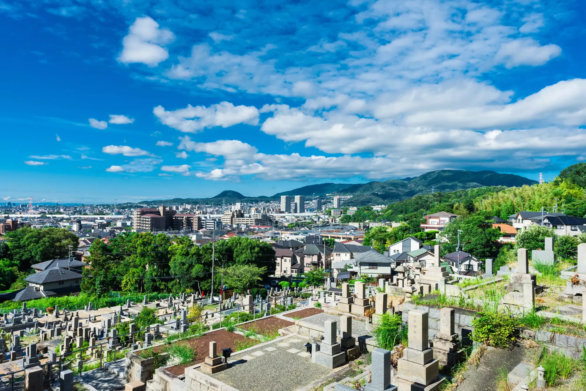 大阪、神戸、関西一円のお墓・霊園探しは有限会社石のいがやへ